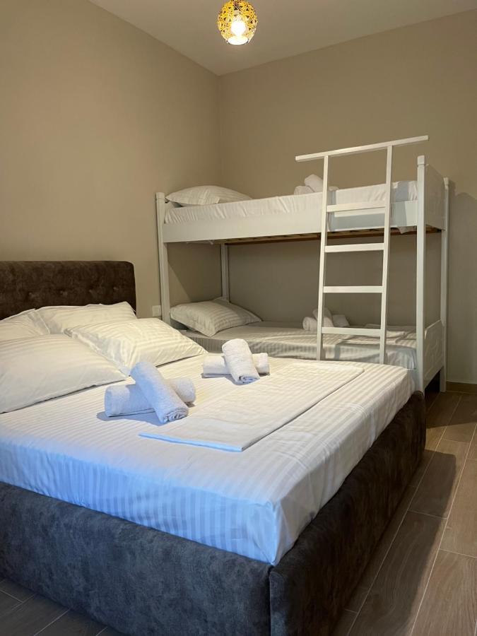 Lotus Apartments فلورا المظهر الخارجي الصورة