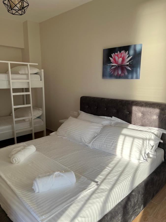 Lotus Apartments فلورا المظهر الخارجي الصورة