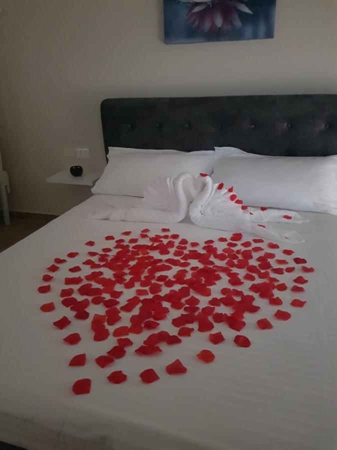 Lotus Apartments فلورا المظهر الخارجي الصورة