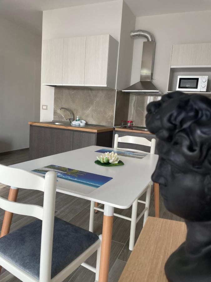 Lotus Apartments فلورا المظهر الخارجي الصورة