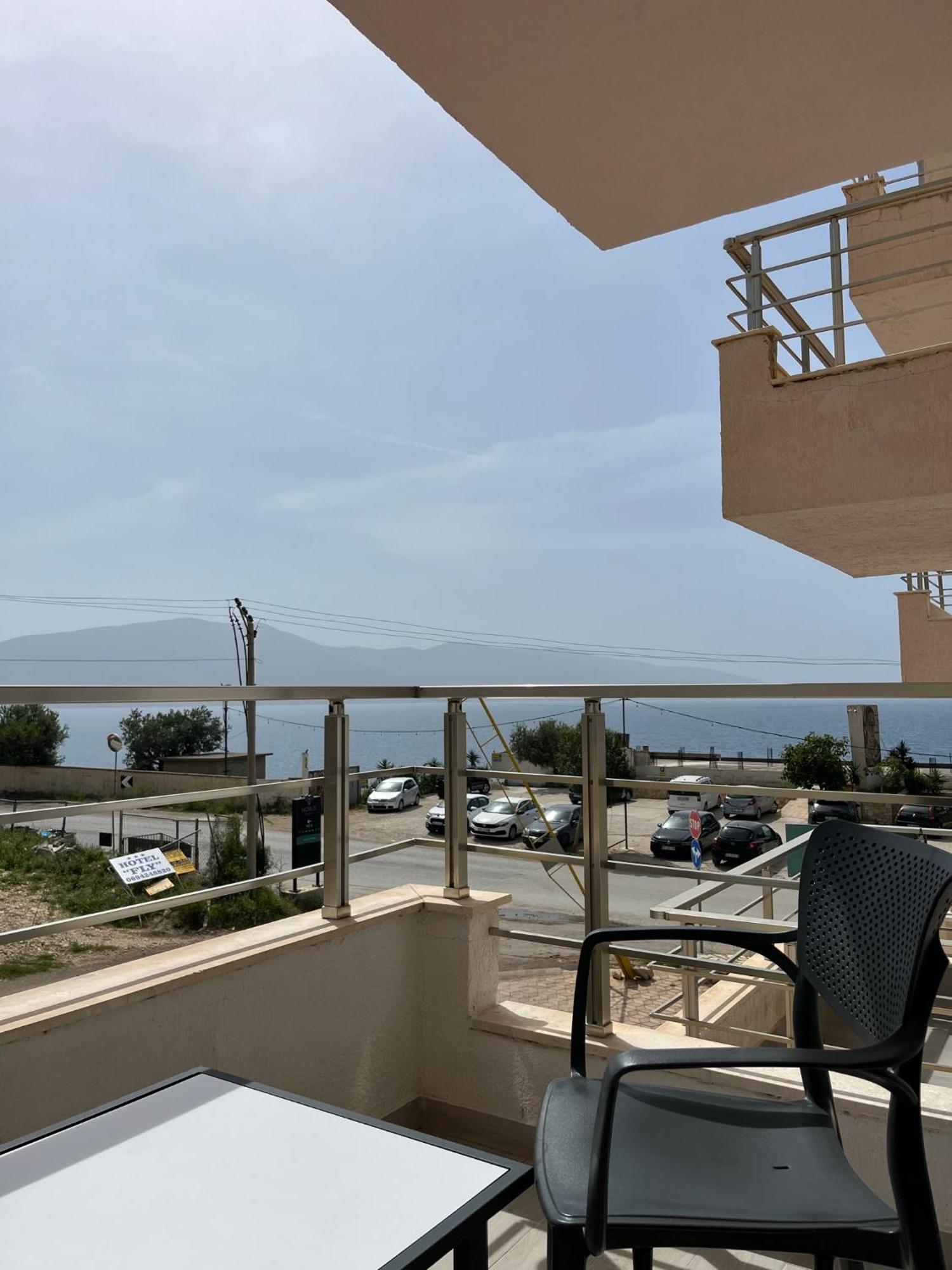Lotus Apartments فلورا المظهر الخارجي الصورة